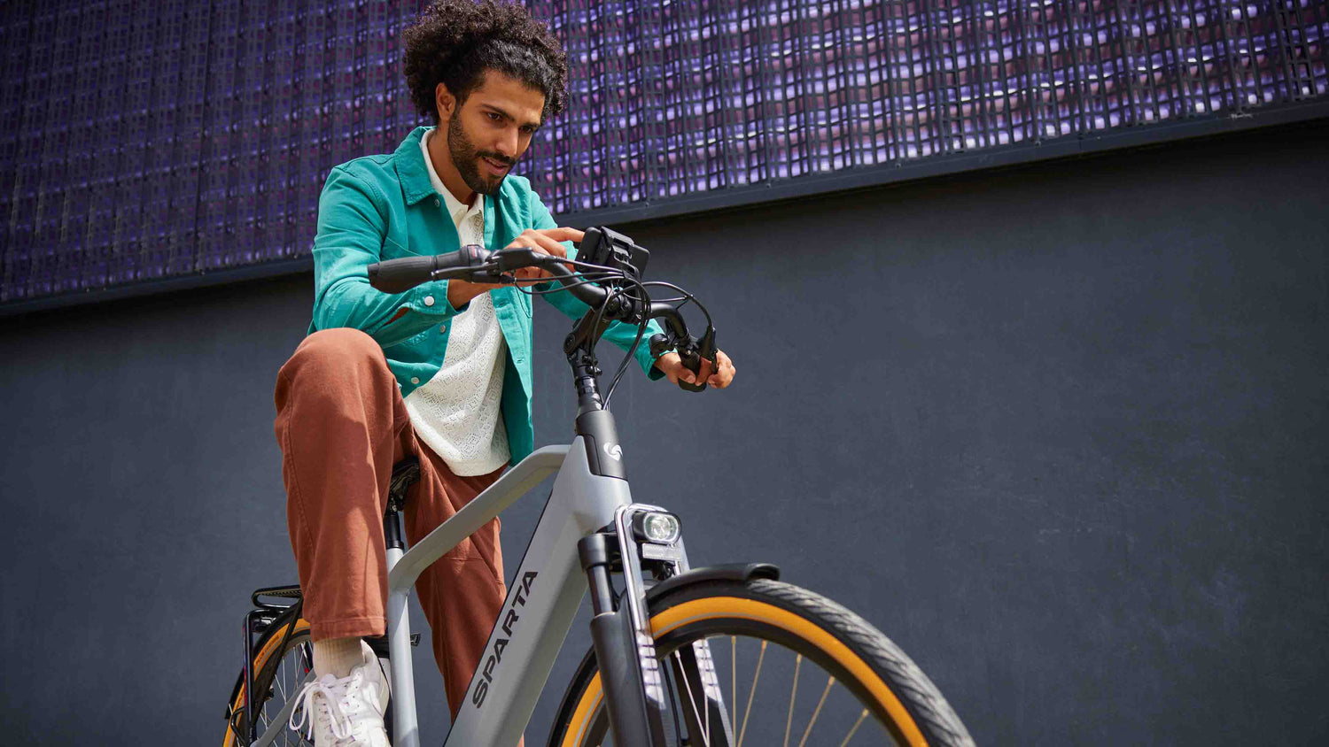 The displays of an electric bicycle